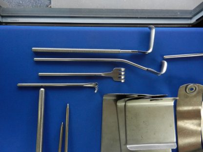 Thompson Surgical Table Mounted Retractor Set - Image 7