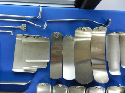 Thompson Surgical Table Mounted Retractor Set - Image 8