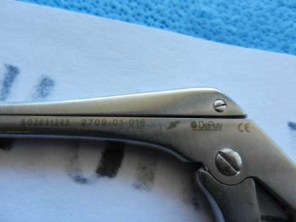 Depuy Surgical 300mm Serrated Tooth Rongeur 2709-01-016 - Image 3