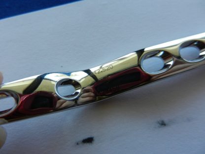 Synthes 242.520 Wrist Fusion Plate 8 Holes/Short Bend - Image 4