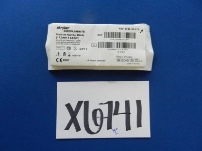 Stryker 2296-33-412 Medium Narrow Blade (18.0mm x 5.5mm) EXPIRED
