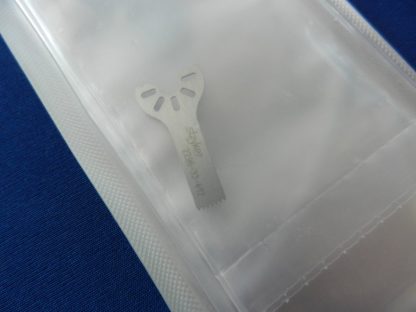 Stryker 2296-33-412 Medium Narrow Blade (18.0mm x 5.5mm) EXPIRED - Image 4
