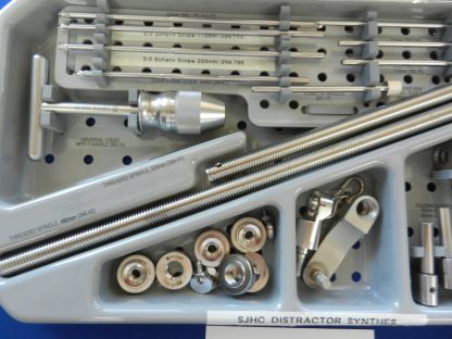 Synthes Large Distractor Set w/ Case 305.78 - Image 3