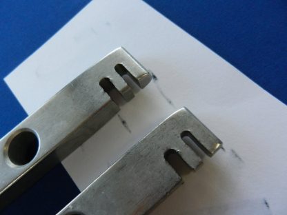 Depuy D2907-06 Bending Iron Set for 3.5mm Plates - Image 2