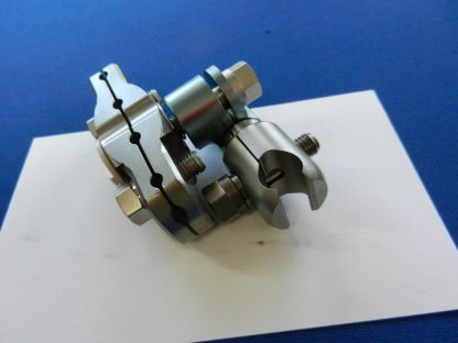 Synthes 390.004 Large 4 Position Multi Pin Clamp - Image 2
