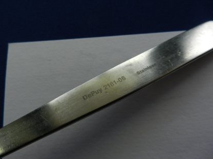 Depuy 2181-06 Mini Hohmann Retractor 6mm x 2mm Blade 15.9cm Long - Image 3