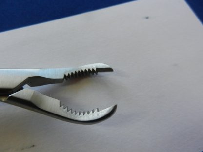 Arthrex AR-8943-23 Lobster Claw Forceps - Image 3