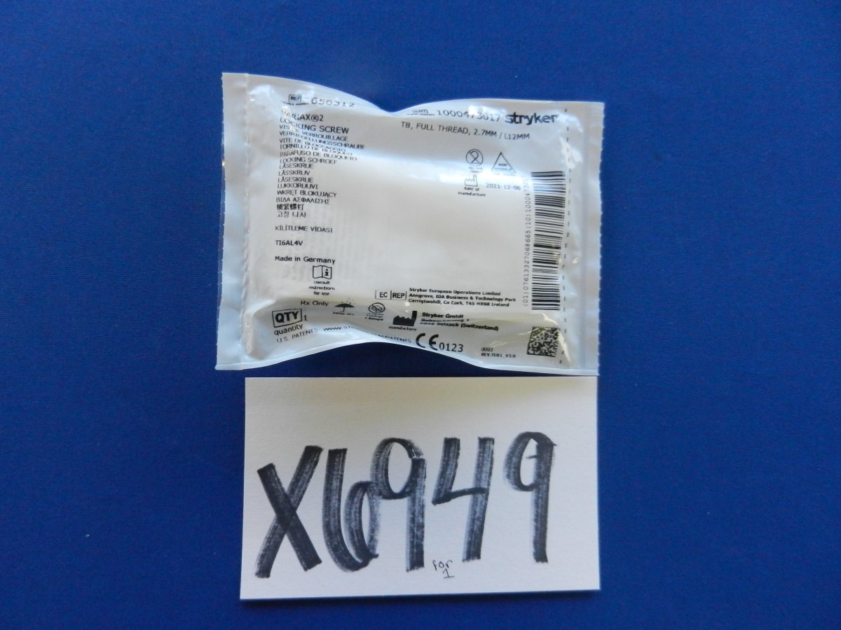 Stryker 656312 Variax 2 Locking Screw T8 Full Thread 2.7mm/L12mm