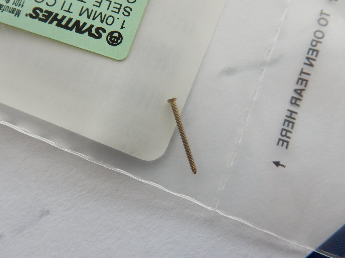 Synthes 400.533 1.0mm TI Cortex Screw Self-Tapping 13mm - Image 2