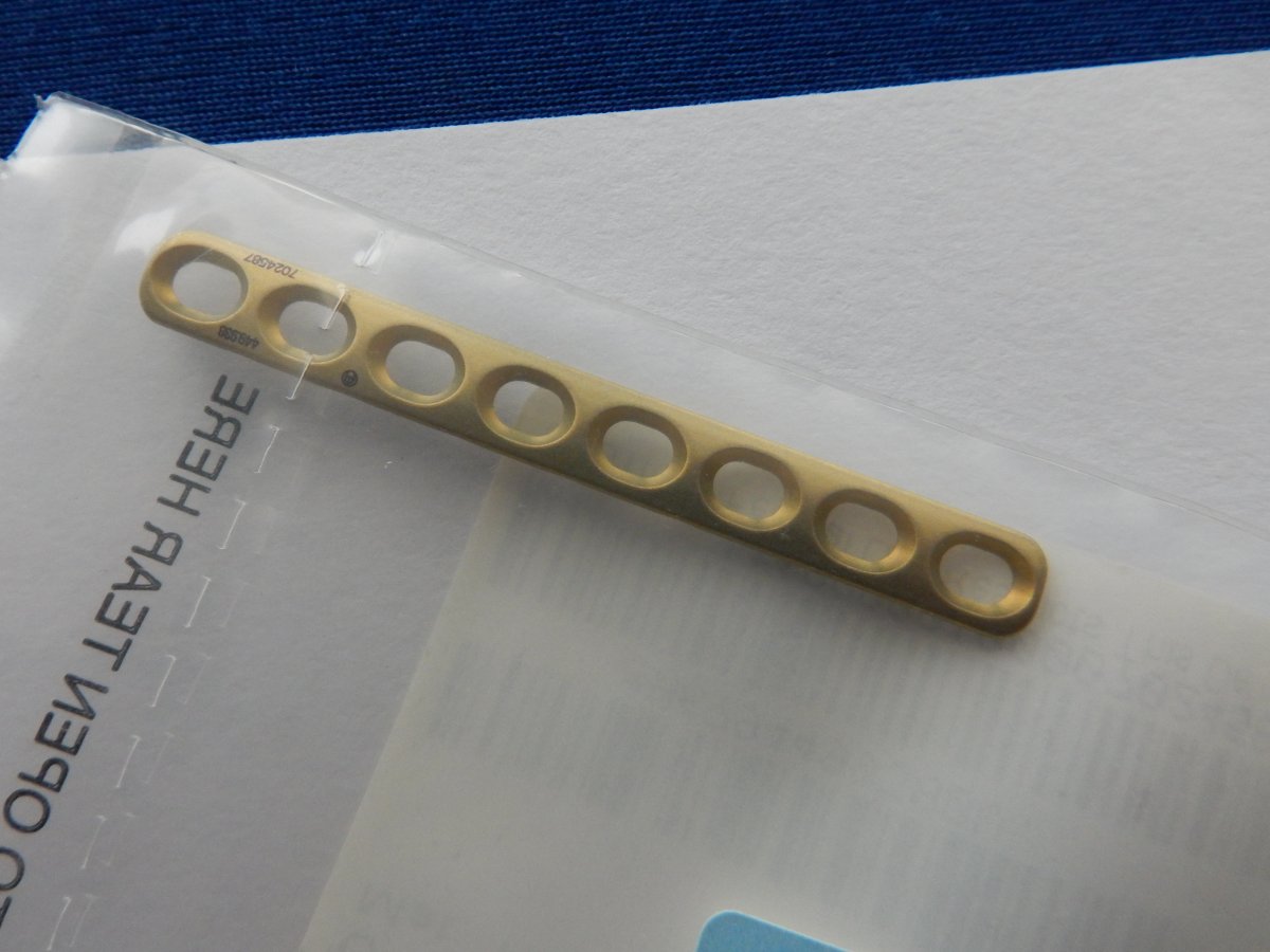 Synthes 449.938 2.0mm TI LC-DCP Plate 8 Holes/48mm - Image 2