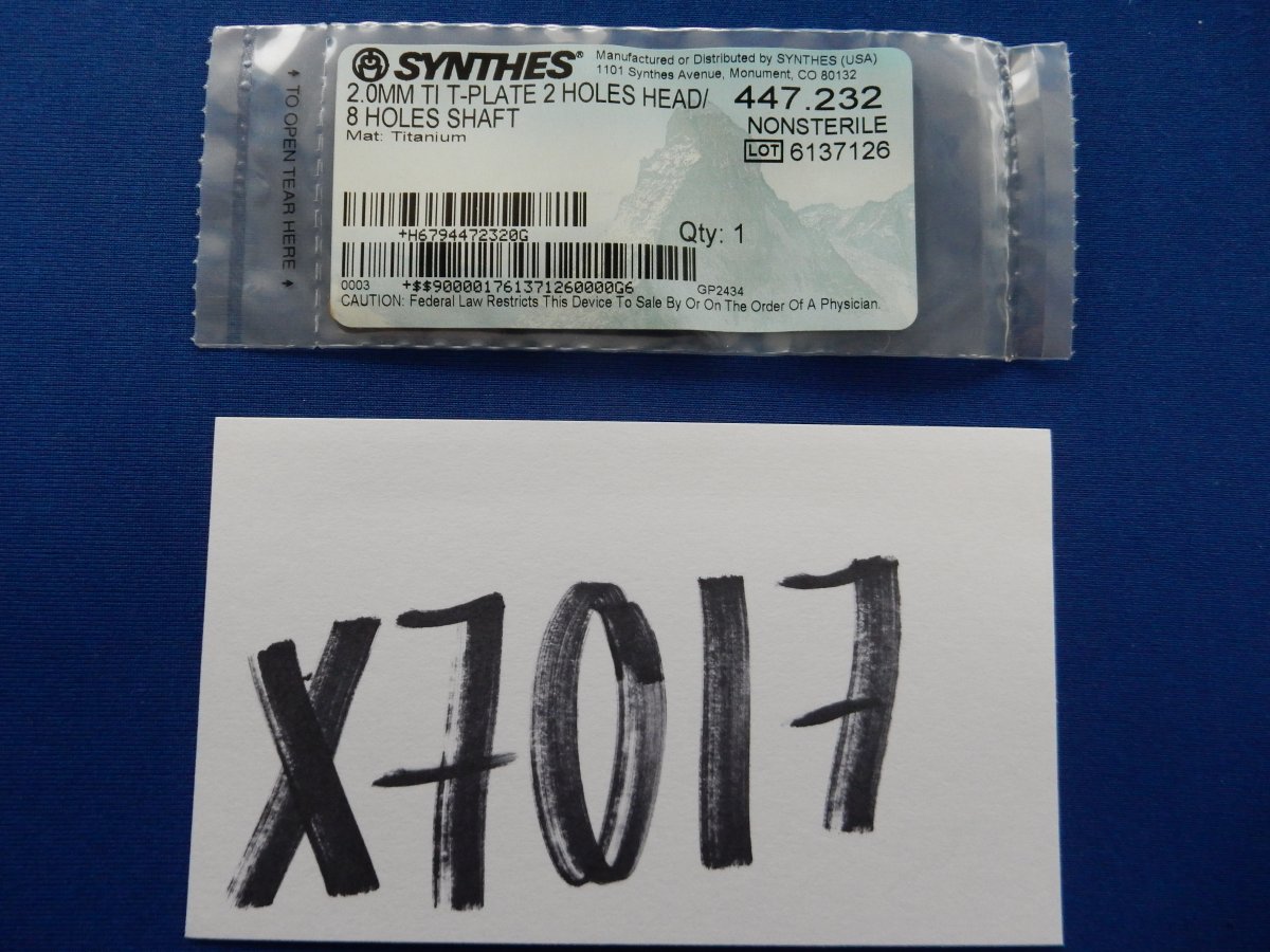 Synthes 447.232 2.0mm TI T-Plate 2 Holes Head/8 Holes Shaft