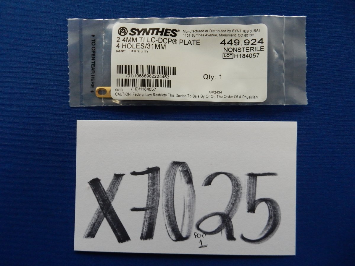 Synthes 449.924 2.4mm TI LC-DCP Plate 4 Holes/31mm