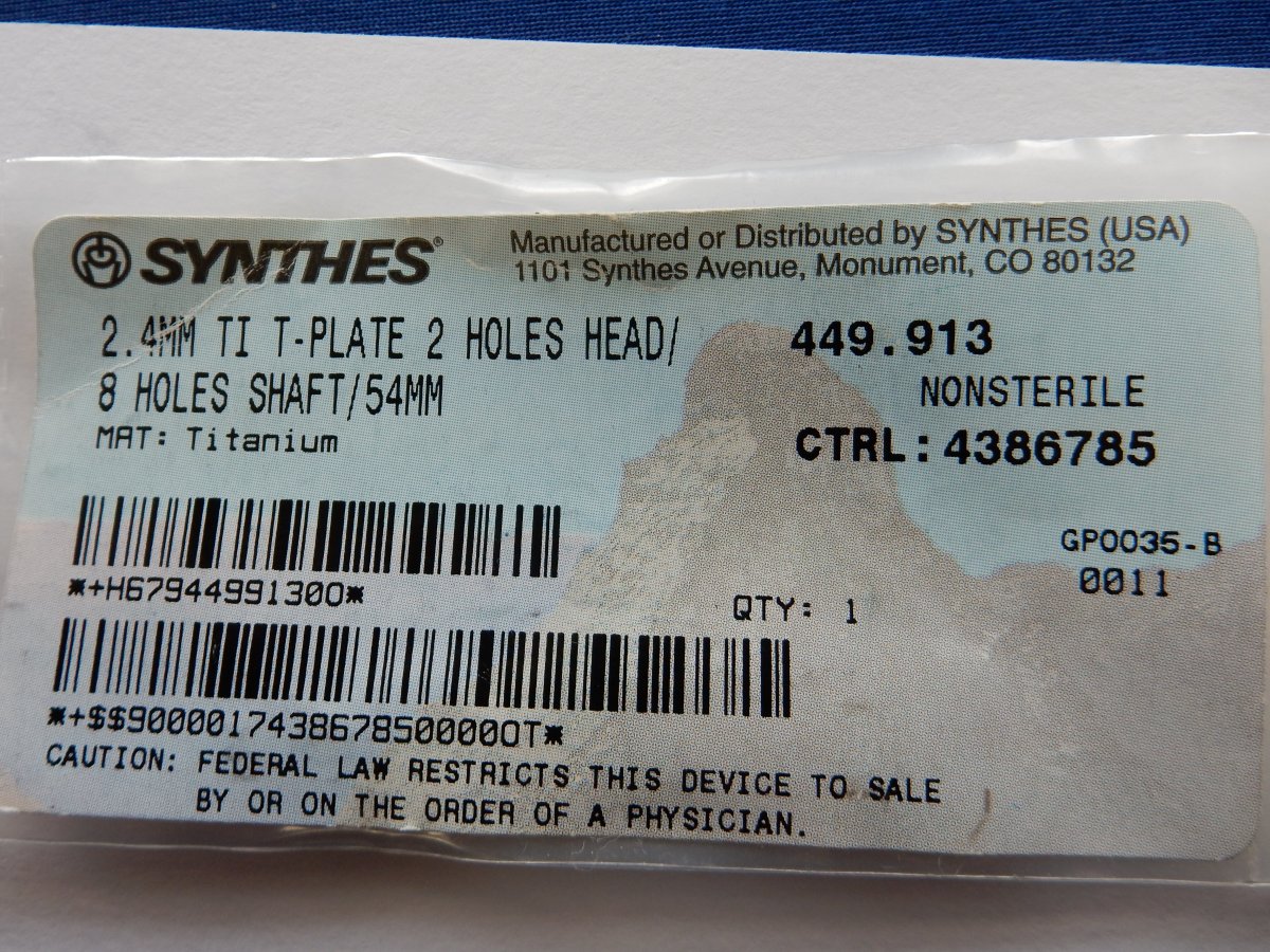 Synthes 449.913 2.4mm TI T-Plate 2 Holes Head/8 Holes Shaft/54mm - Image 3