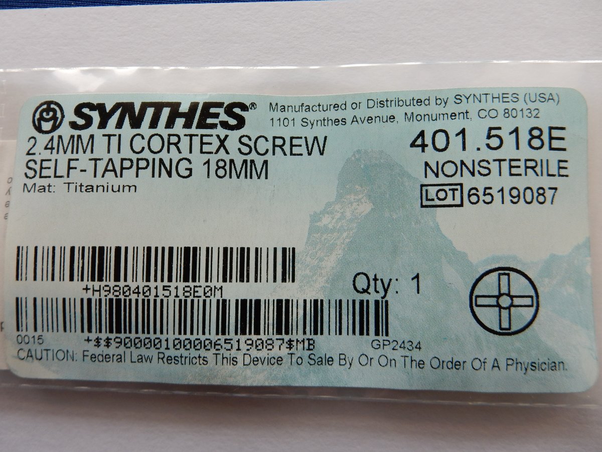 Synthes 401.518E 2.4mm TI Cortex Screw Self-Tapping 18mm - Image 3
