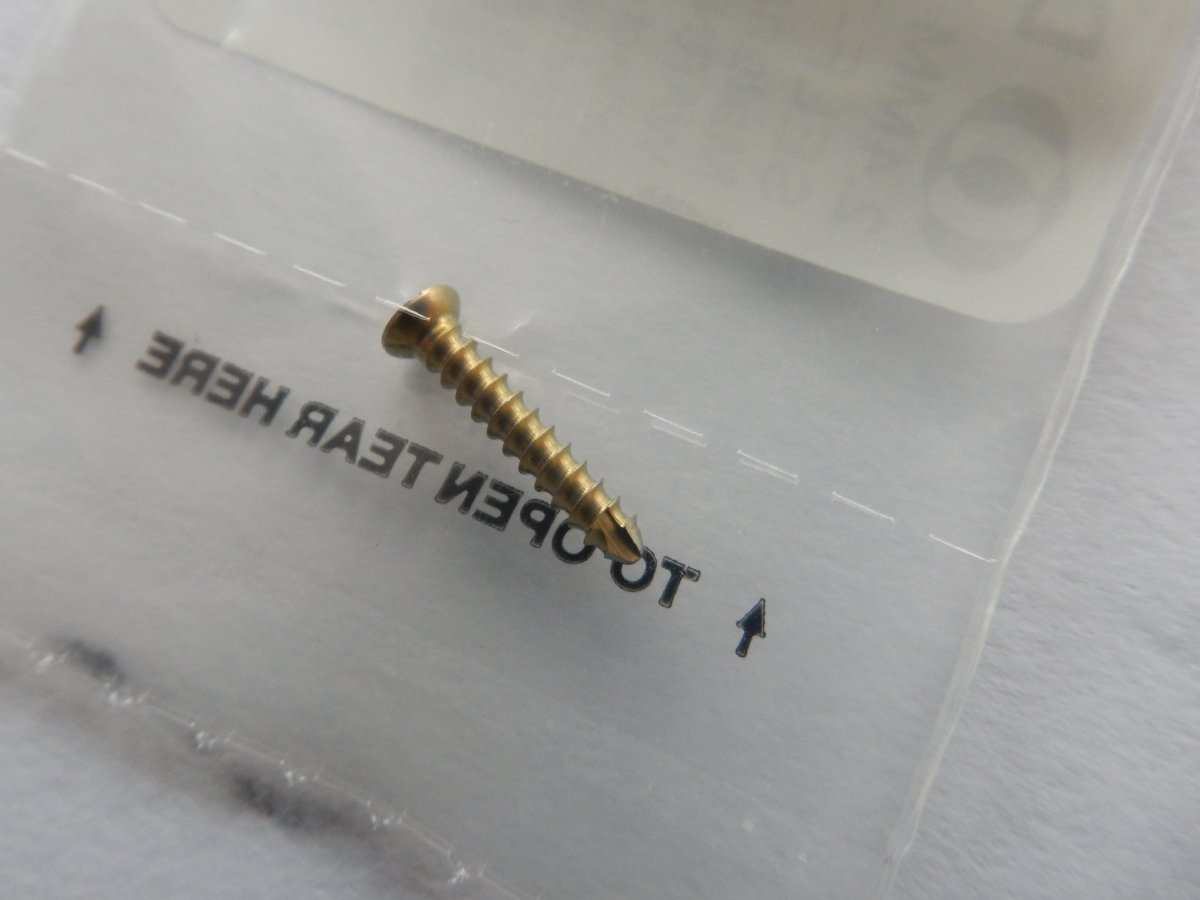 Synthes 401.514.96 2.4mm TI Cortex Screw Self-Tapping 14mm - Image 2