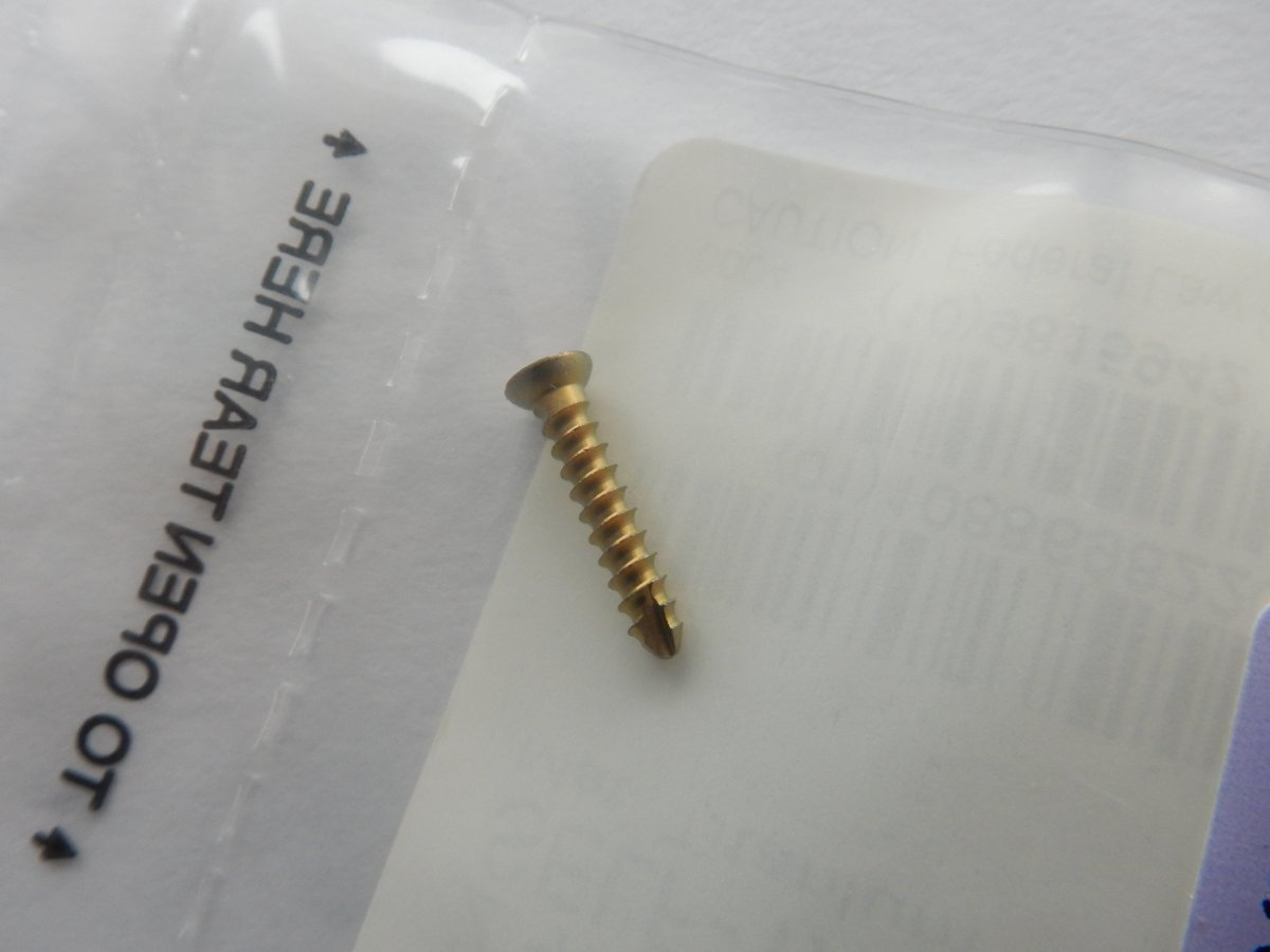 Synthes 401.513.96 2.4mm TI Cortex Screw Self-Tapping 13mm - Image 2