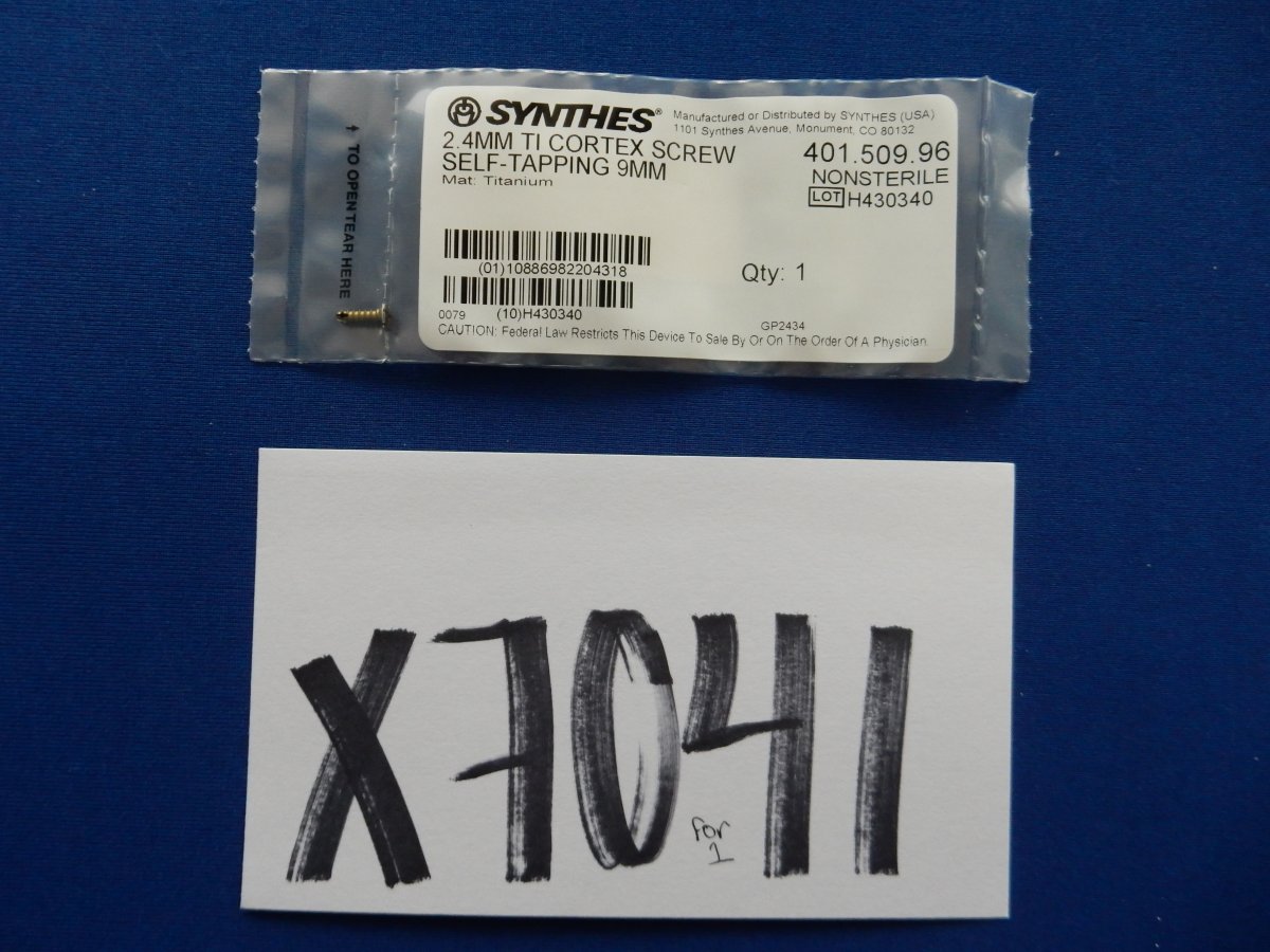 Synthes 401.509.96 2.4mm TI Cortex Screw Self-Tapping 9mm