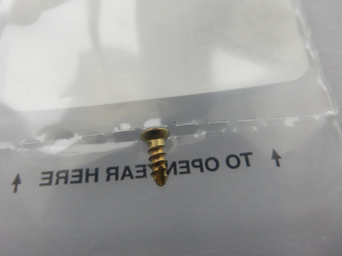 Synthes 401.507.96 2.4mm TI Cortex Screw Self-Tapping 7mm - Image 2