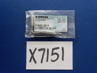 Synthes 236.104 100 Deg Toddler Osteotomy Plate 44mm/4mm