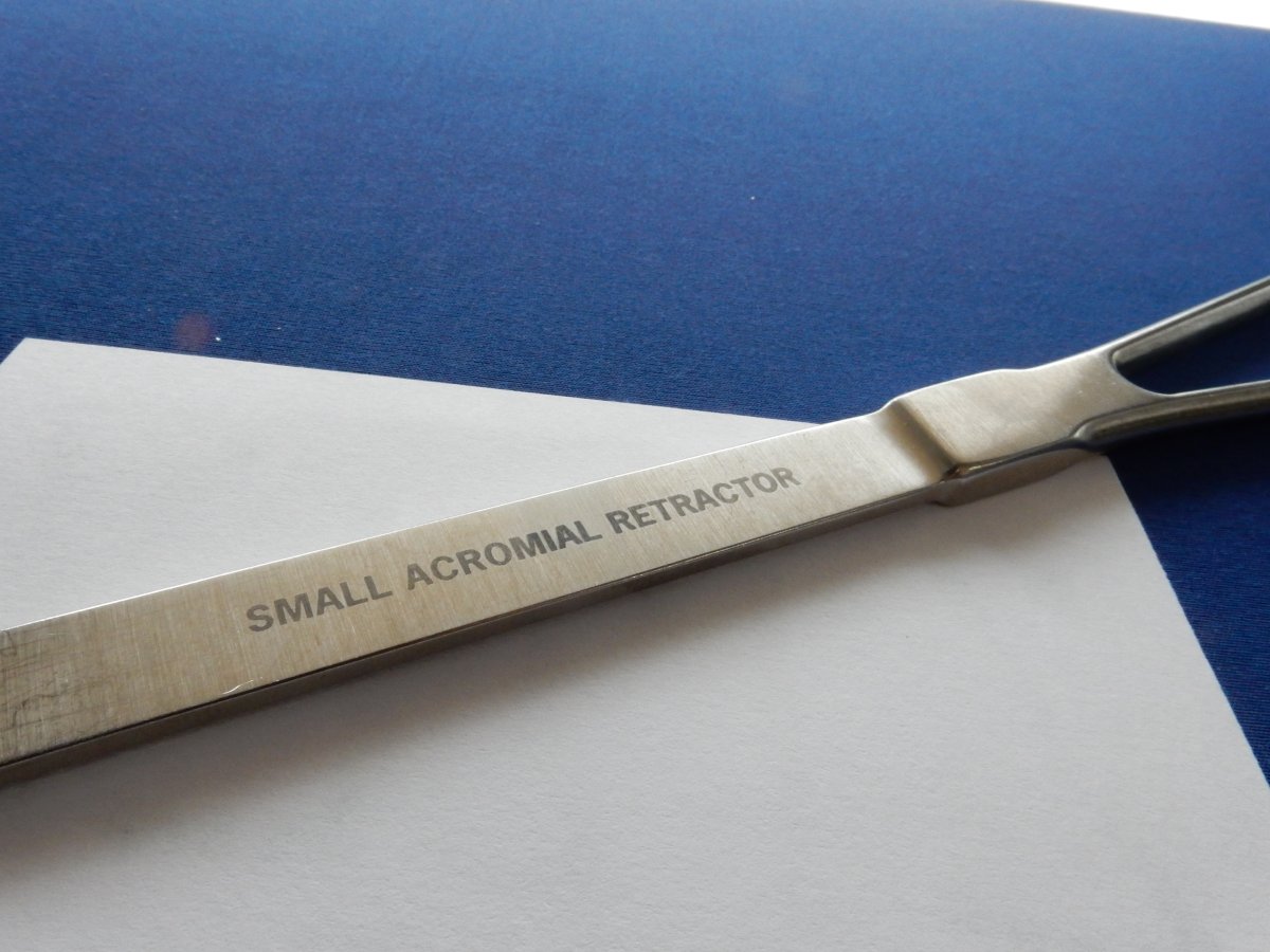 Depuy 281002000 Small Hawkins Acromial Retractor - Image 3