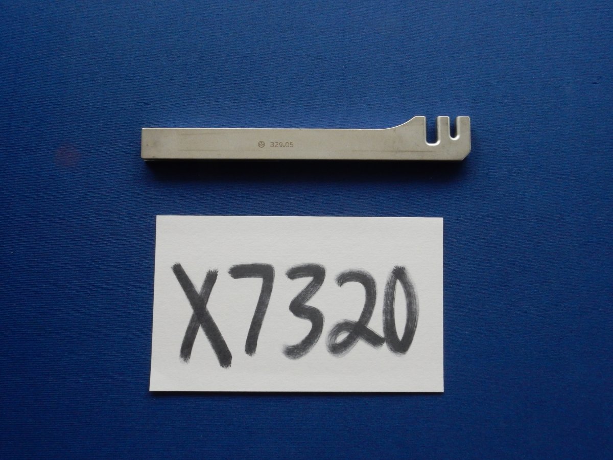 Synthes 329.05 Bending Iron For 2.7mm & 3.5mm Plates
