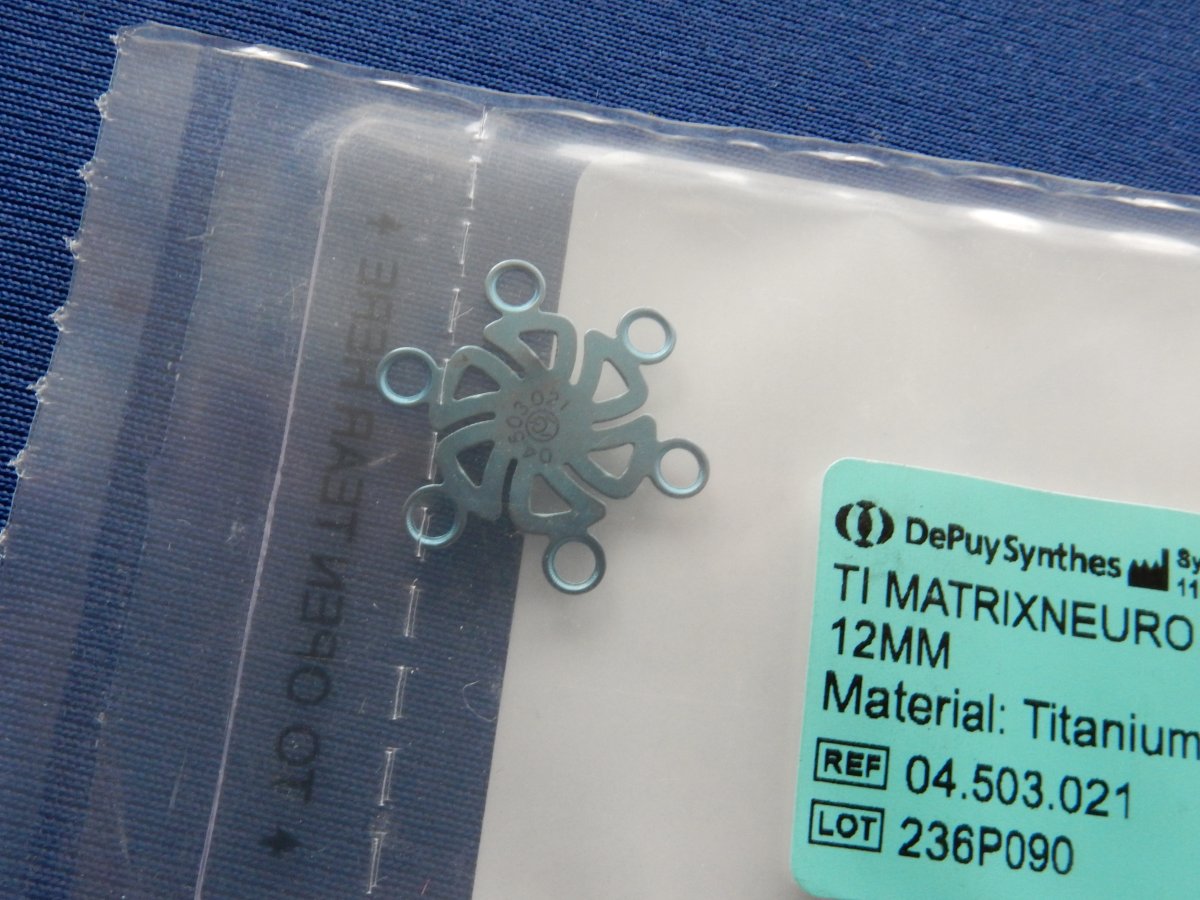 Synthes 04.503.021 Ti Matrix Neuro Burr Hole Cover 12mm - Image 2