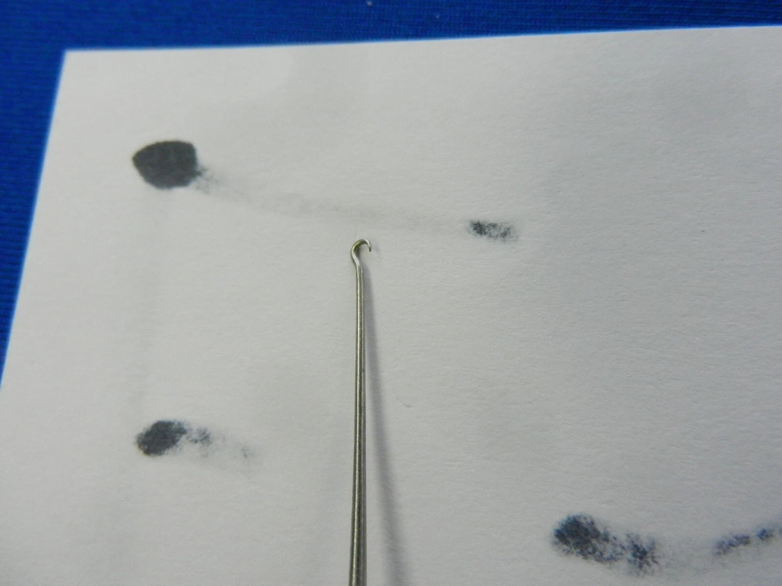 V. Mueller RH1145-001 Small Sharp Tip Micro (1.0mm) Hook 14.5cm Length - Image 2