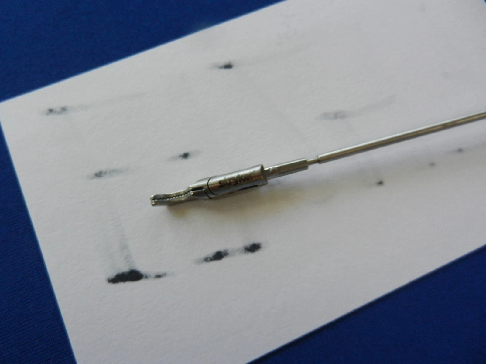 Stryker 250-080-694 Right Angle Laparoscopic Insert 5mm x 33cm - Image 4