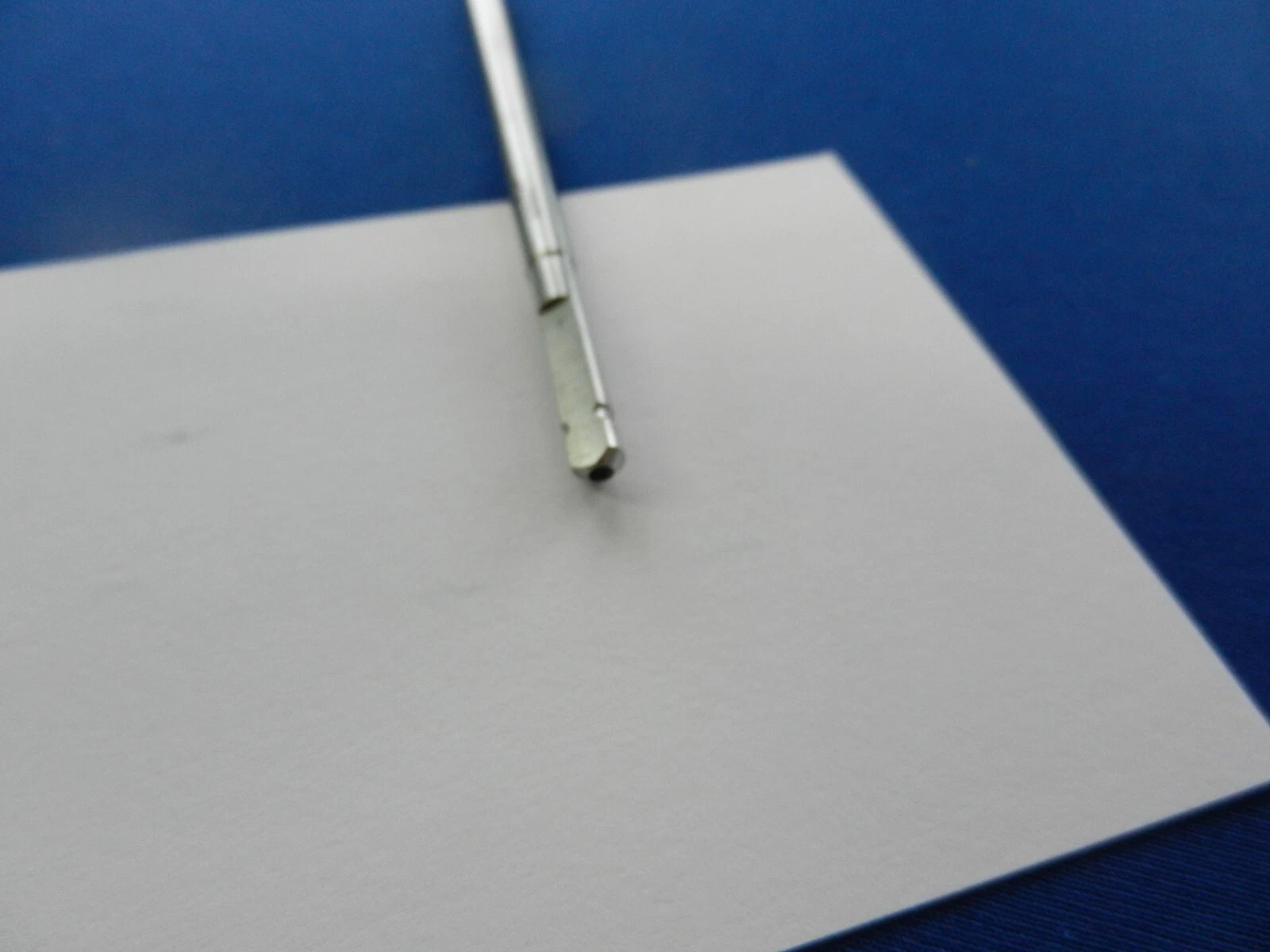 Arthrex AR-8933D 2.5mm Cannulated Hex Driver - Image 3