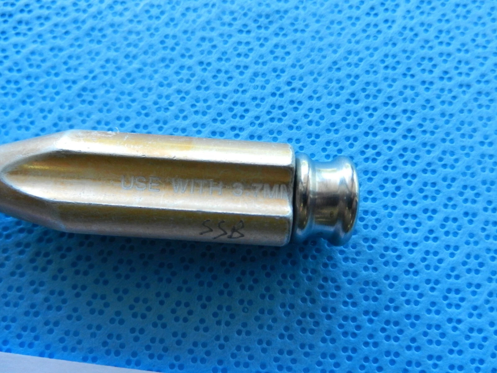 Arthrex Surgical 3.7mm Trocar & Sheath - Image 4