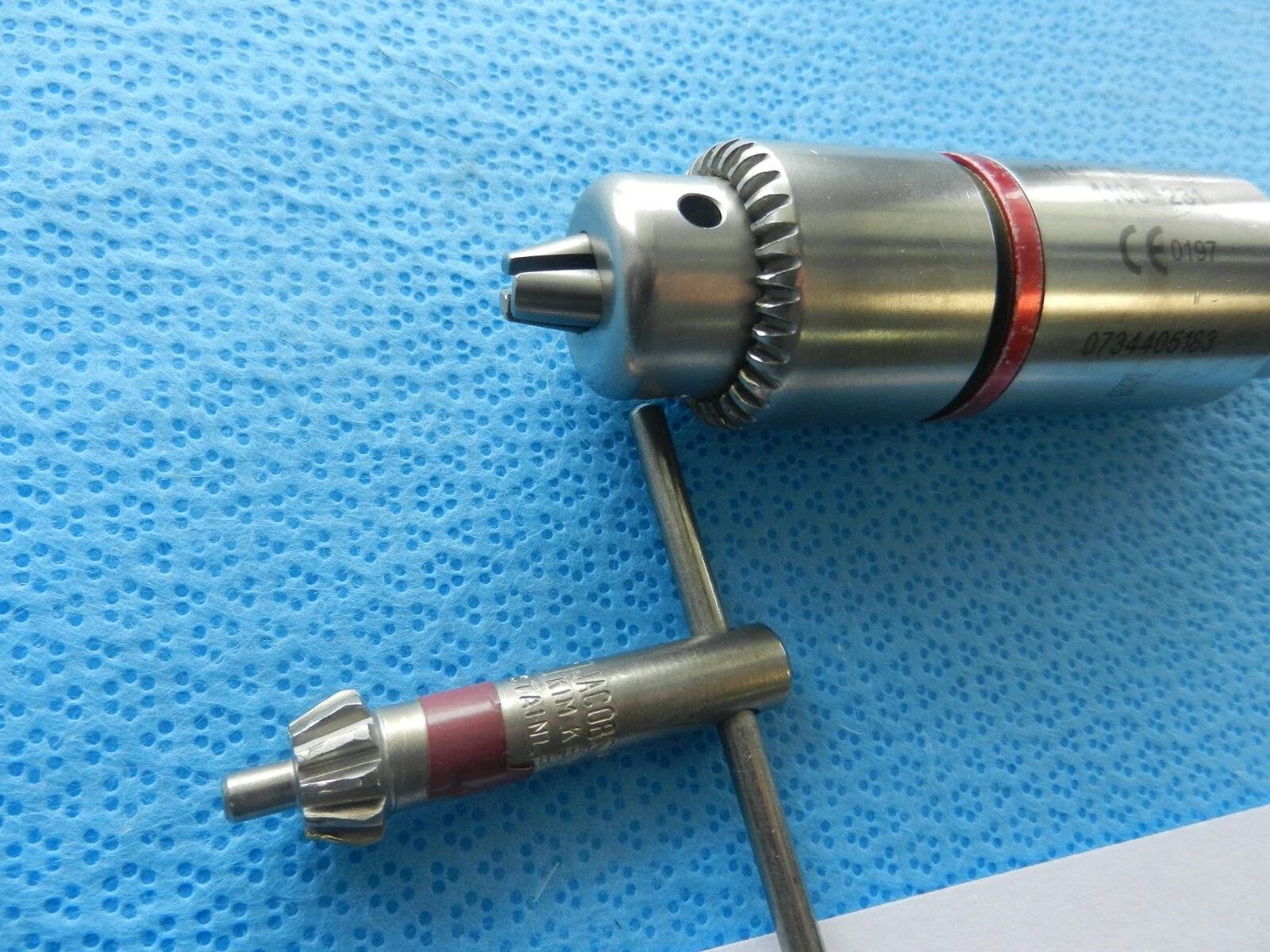 Stryker 4100-231 1/4in Reamer Chuck W/ Key - Image 2