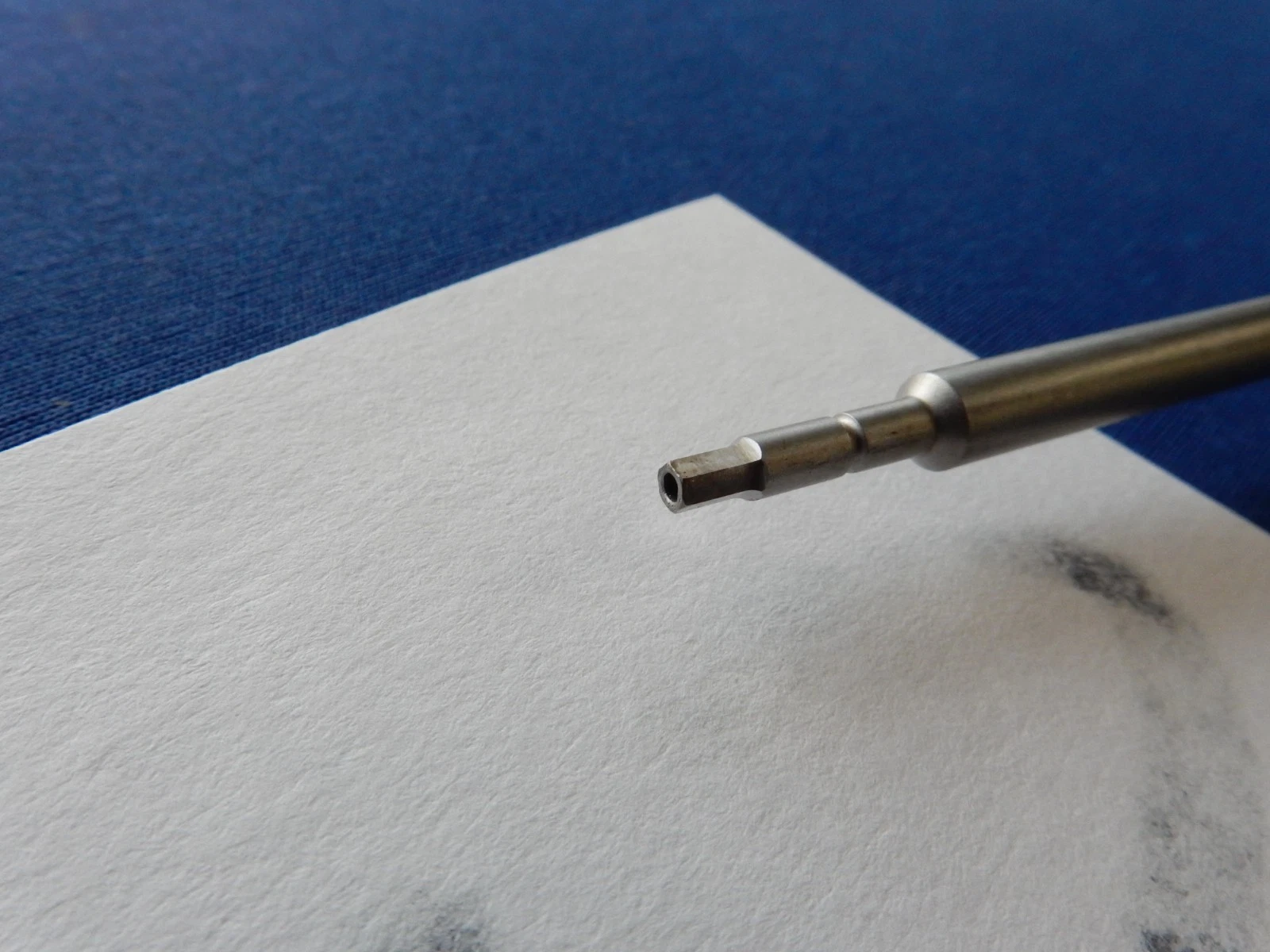 Acumed HD-2011 2.0mm Cannulated Hex Driver - Image 2