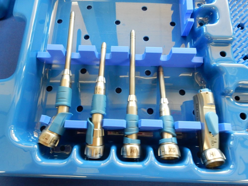 Aesculap GD675 Hi-Line XS Power System Set w/ 5 Handpieces and Case - Image 2