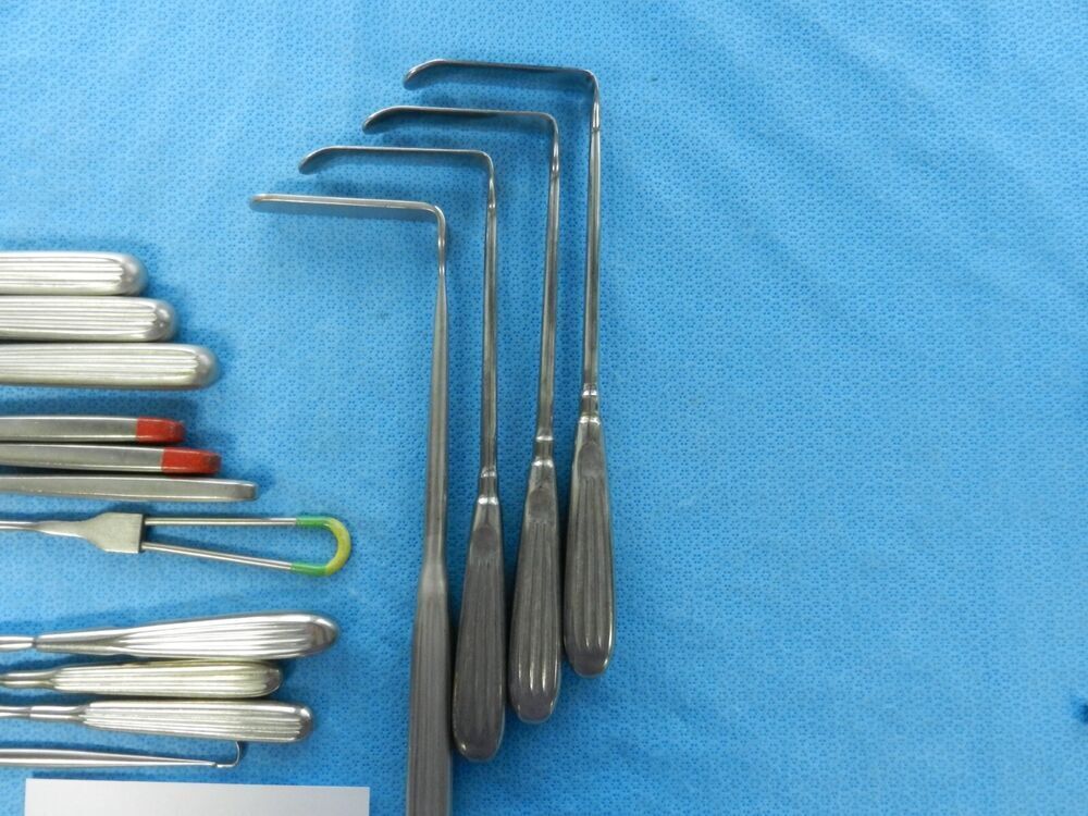 D7105 V. Mueller Codman Surgical Retractors Lot of 15 Approx. 15-25cm - Image 5