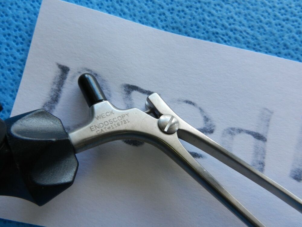 D2541 Weck Surgical 5mm 33cm Curved Locking Grasping Forceps 116731 - Image 5