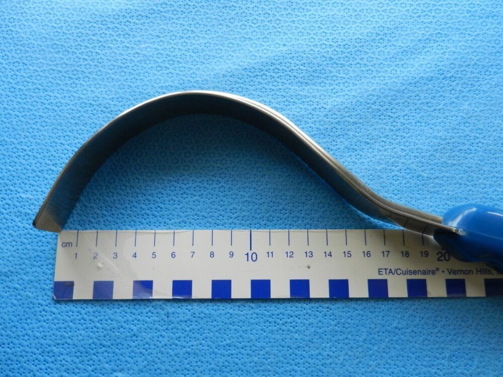 D3903 Codman Symmetry Surgical 1in Britetrac Deaver Retractor 24-3166 - Image 6