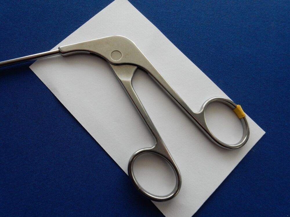 Smith & Nephew Acufex Arthroscopic Grasping Forceps 26cm WL - Image 3