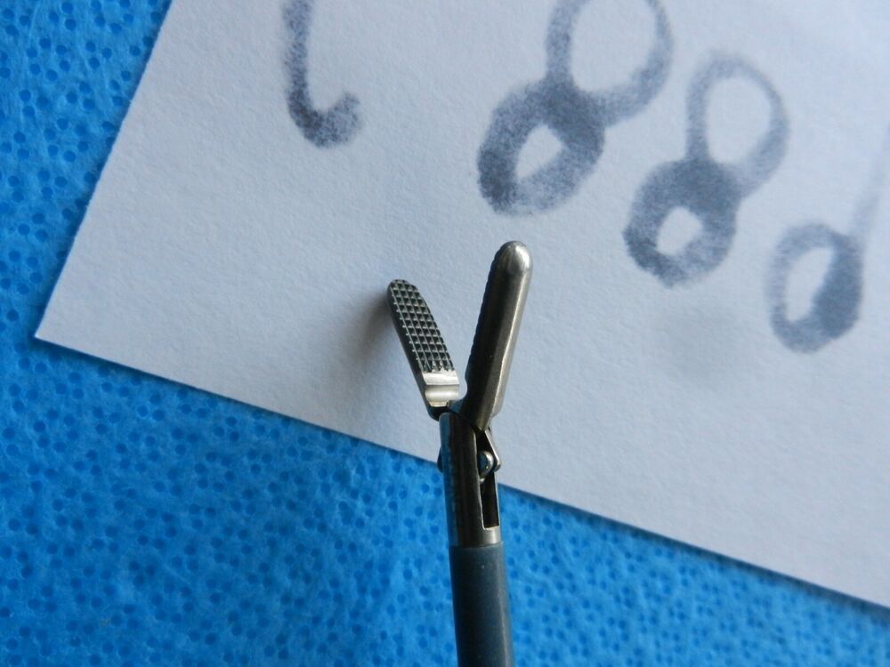 Snowden Pencer Surgical Laparoscopic 5mm 44cm Bullet Nose Grasper 90-7920 - Image 3