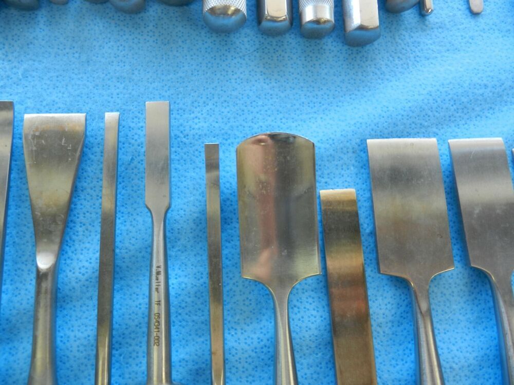 Zimmer Codman V. Mueller Surgical Orthopedic Spine Spinal Instruments W/ Case - Image 11