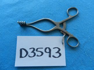 D3593 Jarit Surgical 3 X 4 Weitlaner Retractor 204-156