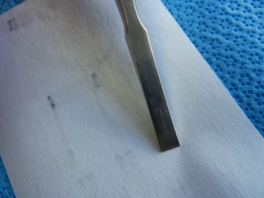 D5392 Aesculap Flach Surgical Osteotome 6mm Tip FL112R - Image 3