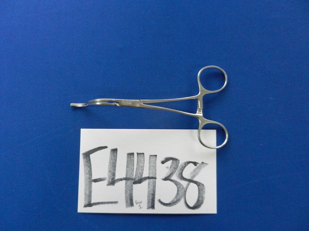 E4438 Aesculap MB750R Gregory Small Profunda Clamp 5.75" Overall Length