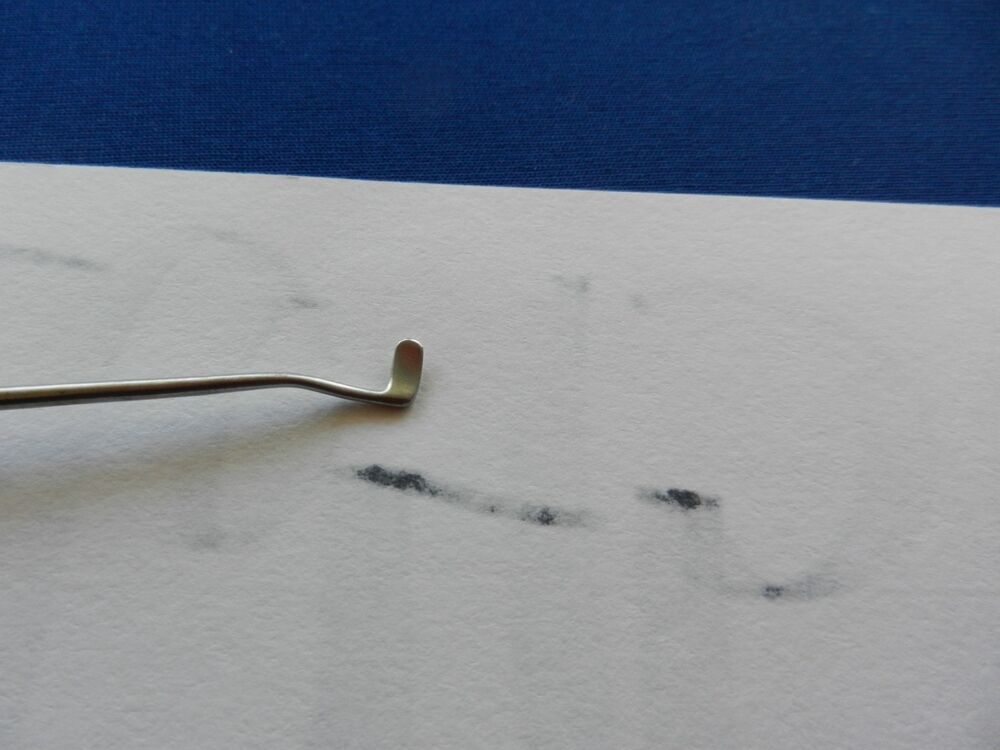 E6450 Codman 80-1312 Hardy 2.4mm Right Micro Enucleator - Image 3