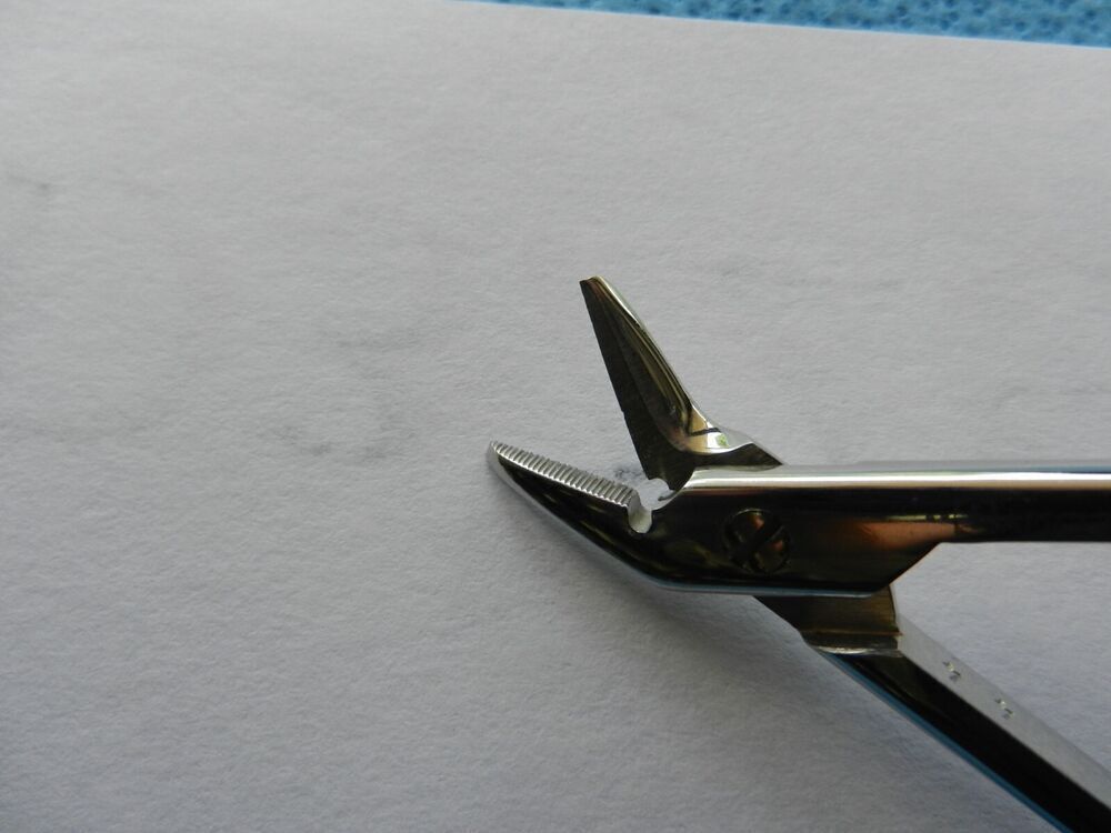 D3725 Aesculap Surgical 4-3/4in Wire Scissors DP551R - Image 3