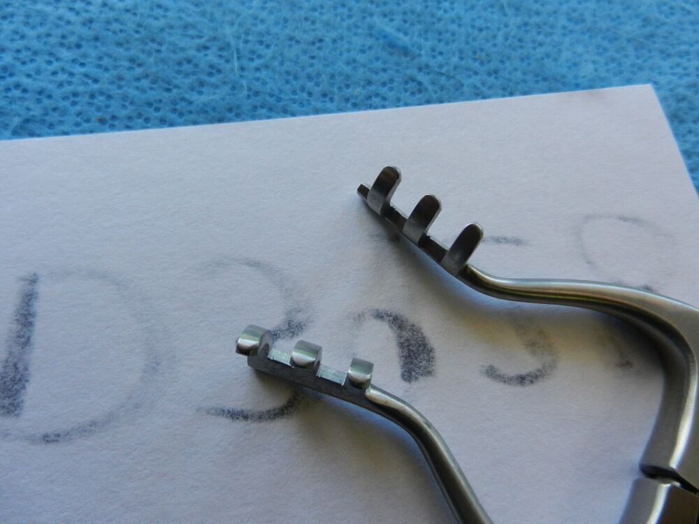 D3928 V. Mueller Surgical Jansen Retractor AU6410 - Image 3