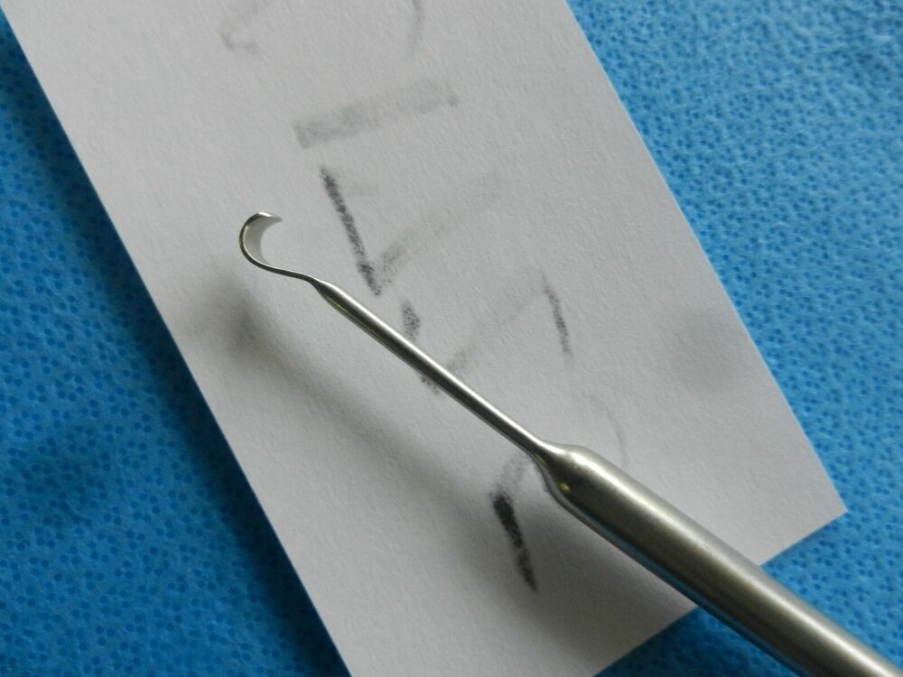 Stryker Surgical Laparoscopic Retractor Instrument 250-10-401 - Image 3