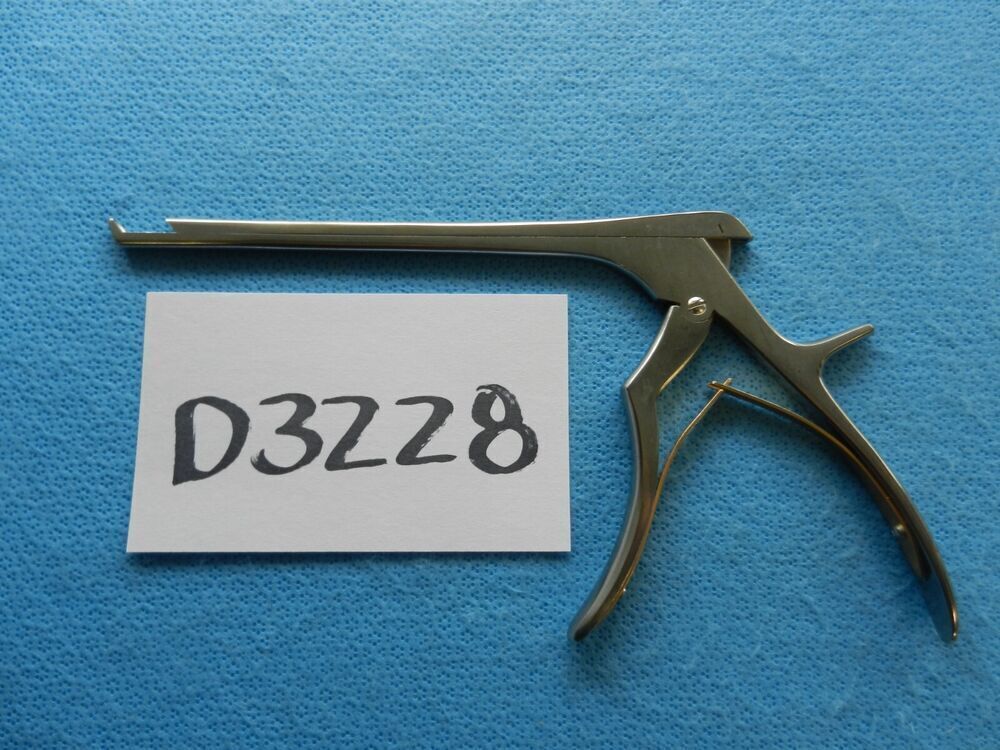 D3228 V. Mueller Surgical 5mm 40 Degree 7in Rongeur NL4071-075