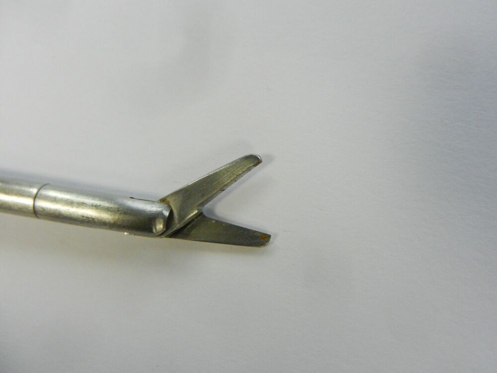 E1668 Jarit Surgical 5.0mm Laparoscopic Scissors 32cm Shaft Length - Image 4