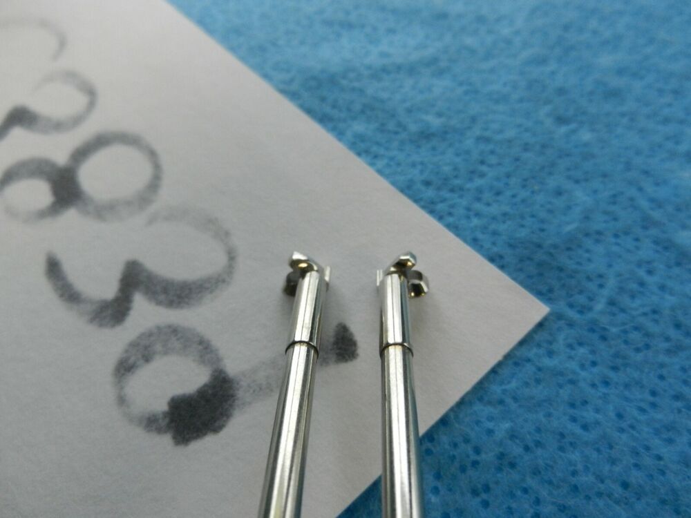 Acufex Surgical Orthopedic 2.2mm Left & Right Punch Set - Image 4