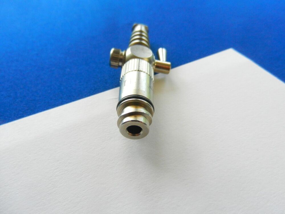 E1813 Stryker Surgical Single Port Irrigation Adaptor - Image 4